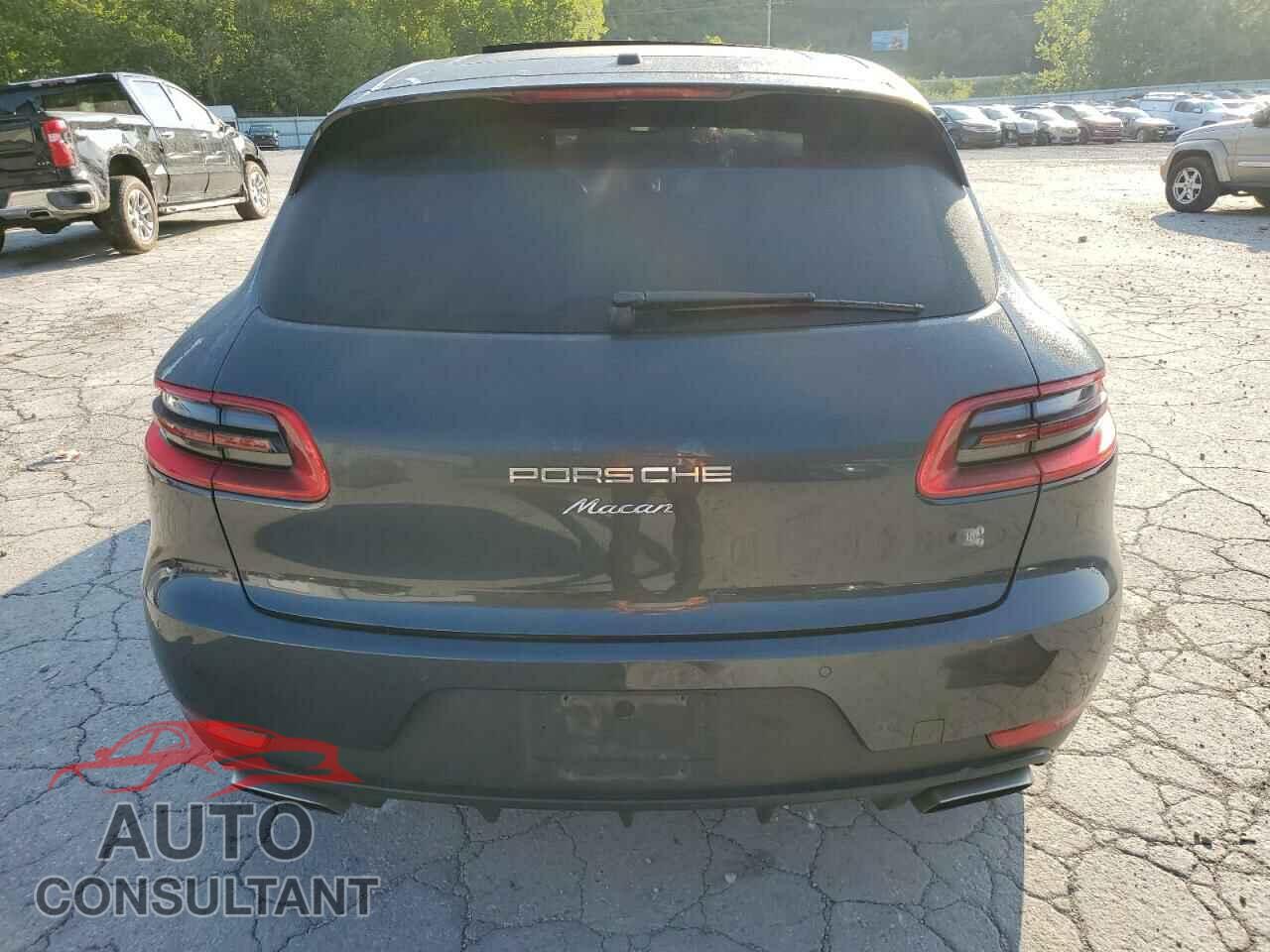 PORSCHE MACAN 2018 - WP1AA2A59JLB15847
