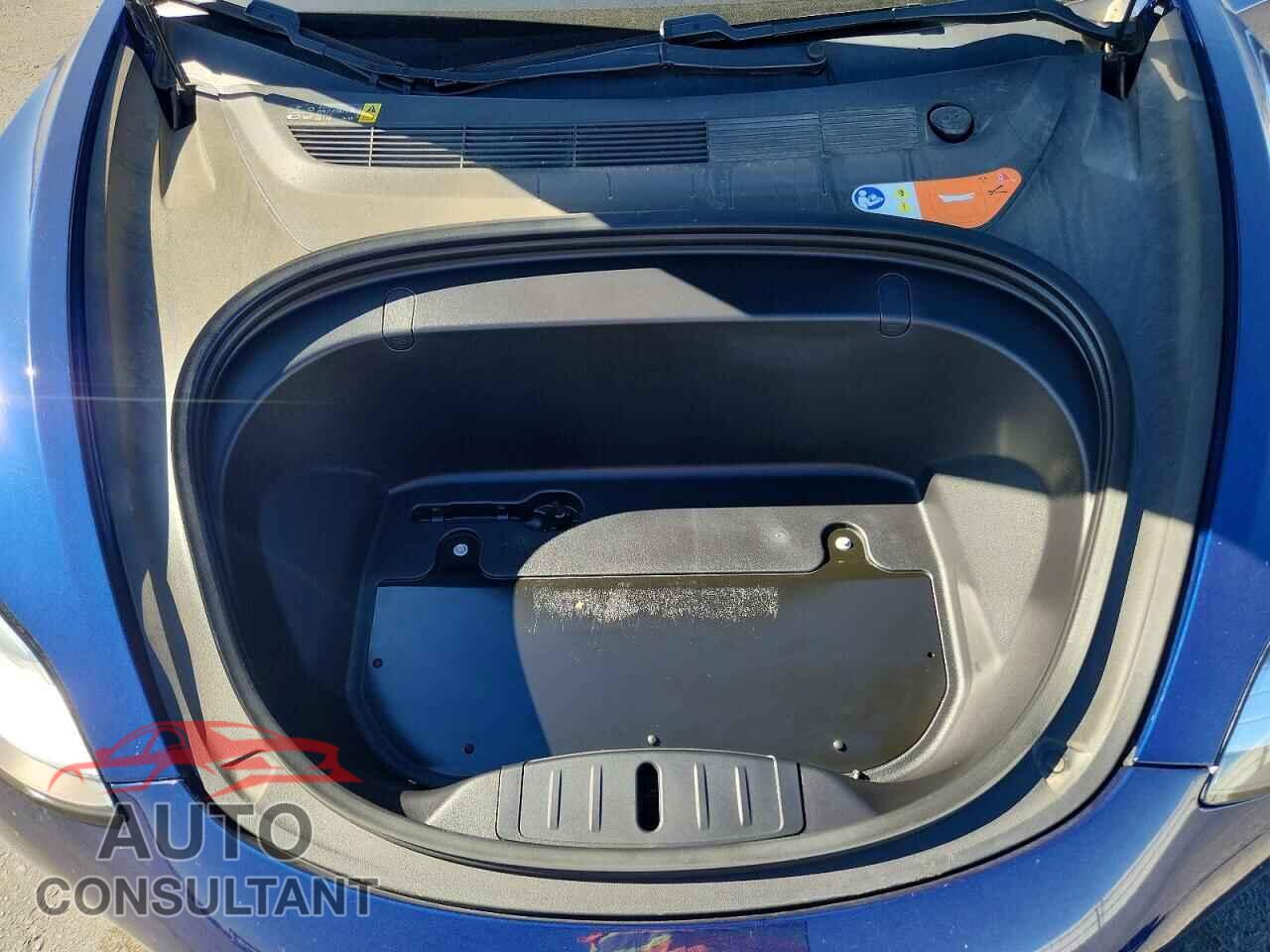 TESLA MODEL 3 2018 - 5YJ3E1EA0JF006325