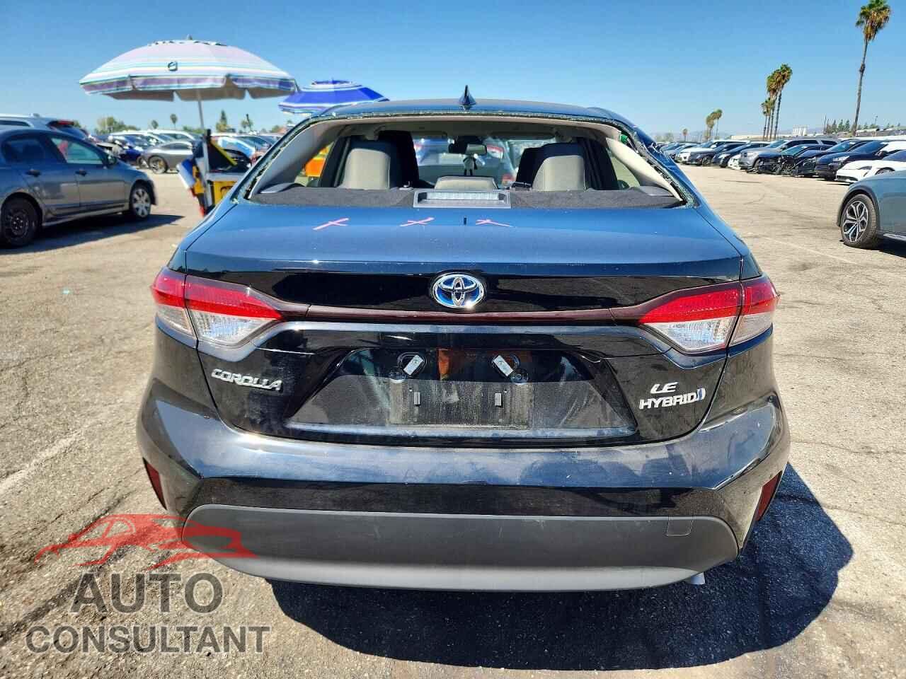 TOYOTA COROLLA 2024 - JTDBCMFEXR3055237