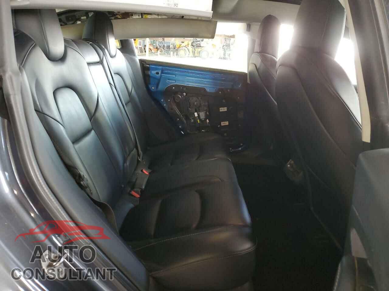 TESLA MODEL 3 2022 - 5YJ3E1EB9NF190338