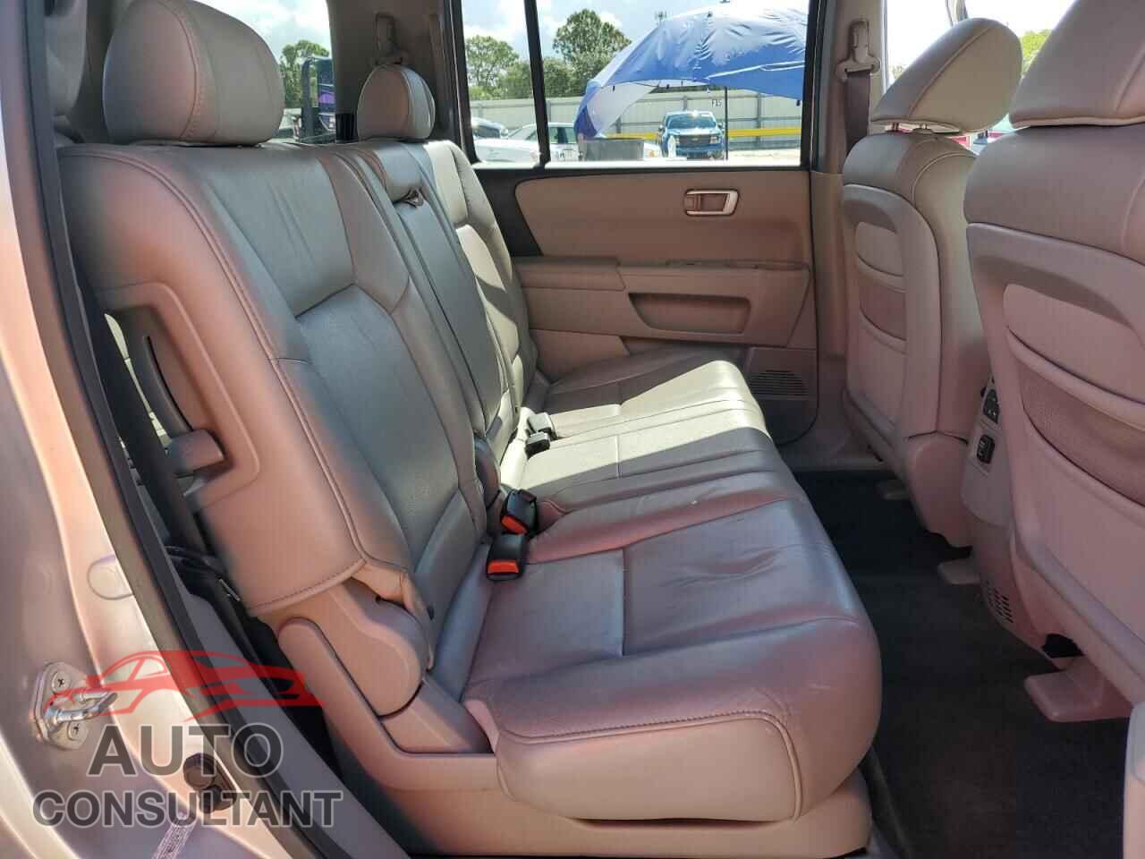 HONDA PILOT 2011 - 5FNYF3H74BB024374
