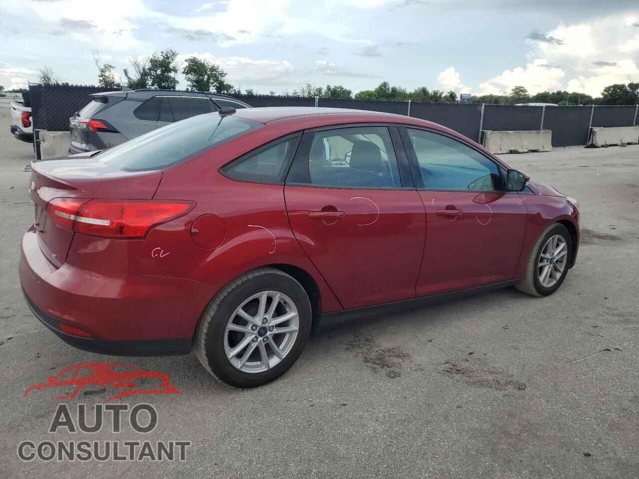 FORD FOCUS 2017 - 1FADP3F23HL346017