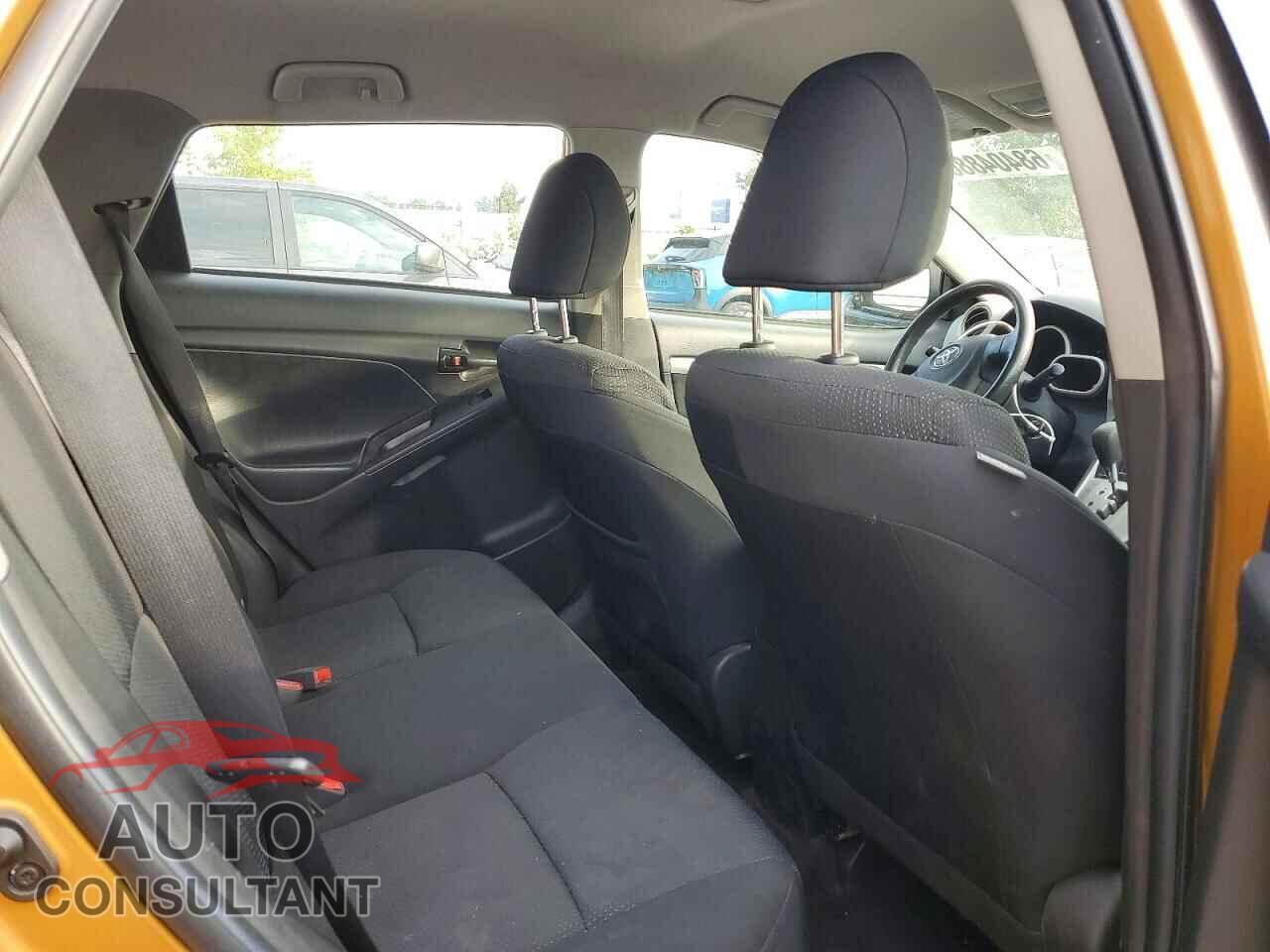 TOYOTA MATRIX 2010 - 2T1KU4EE7AC320383