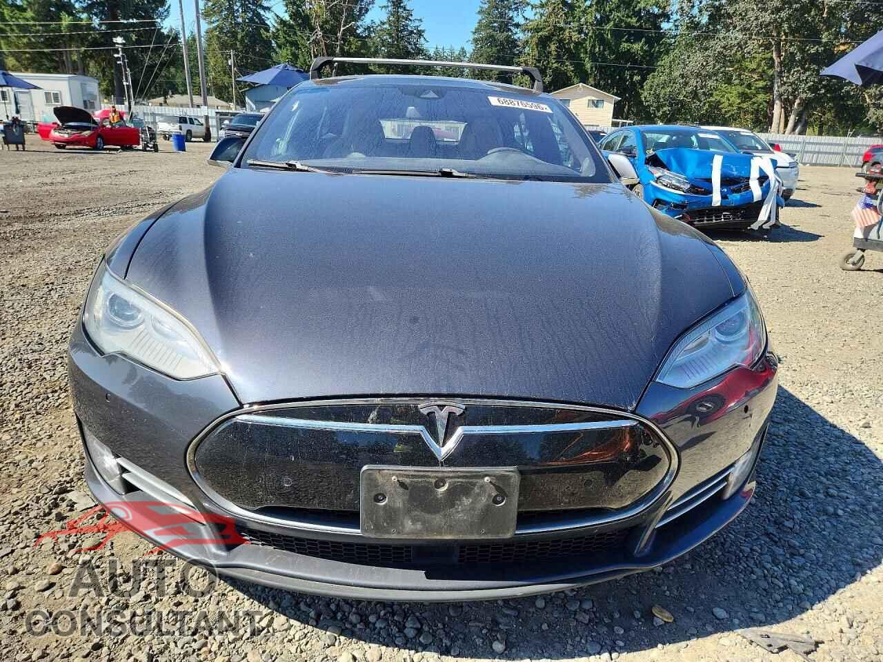 TESLA MODEL S 2015 - 5YJSA1E28FF111394