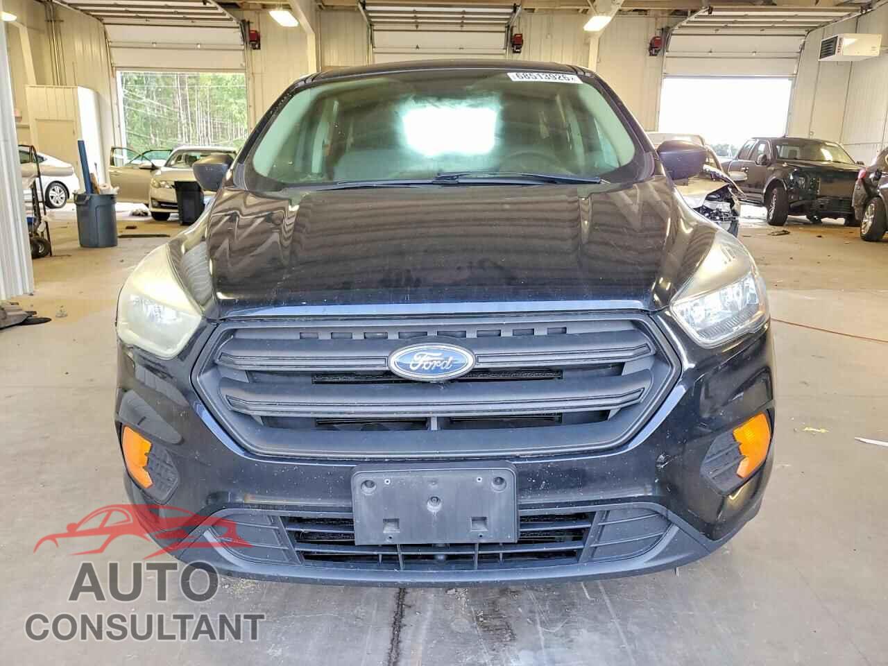FORD ESCAPE 2017 - 1FMCU0F70HUC10975