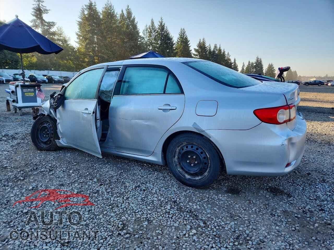 TOYOTA COROLLA 2013 - 2T1BU4EE4DC968557