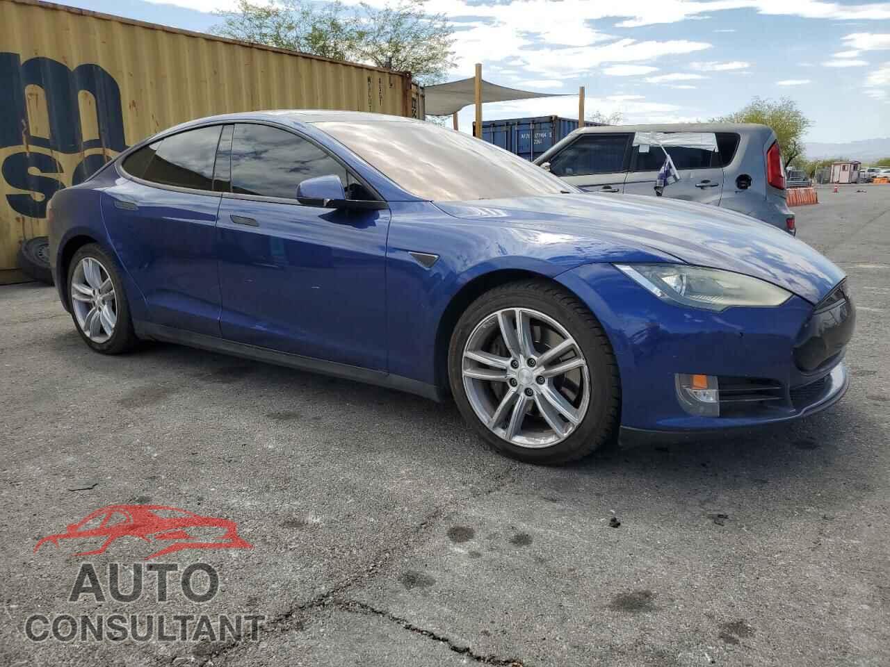 TESLA MODEL S 2015 - 5YJSA1E24FF117421