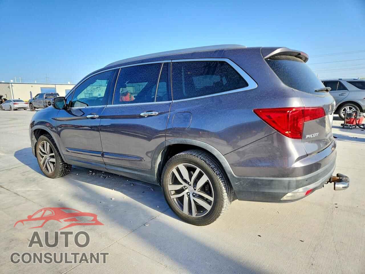 HONDA PILOT 2017 - 5FNYF6H03HB033208