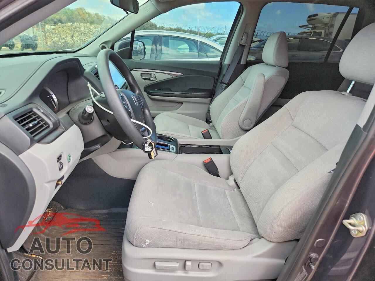 HONDA PILOT 2017 - 5FNYF5H36HB009876