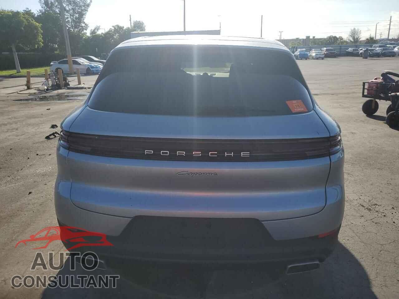 PORSCHE CAYENNE 2024 - WP1AE2AY9RDA29409