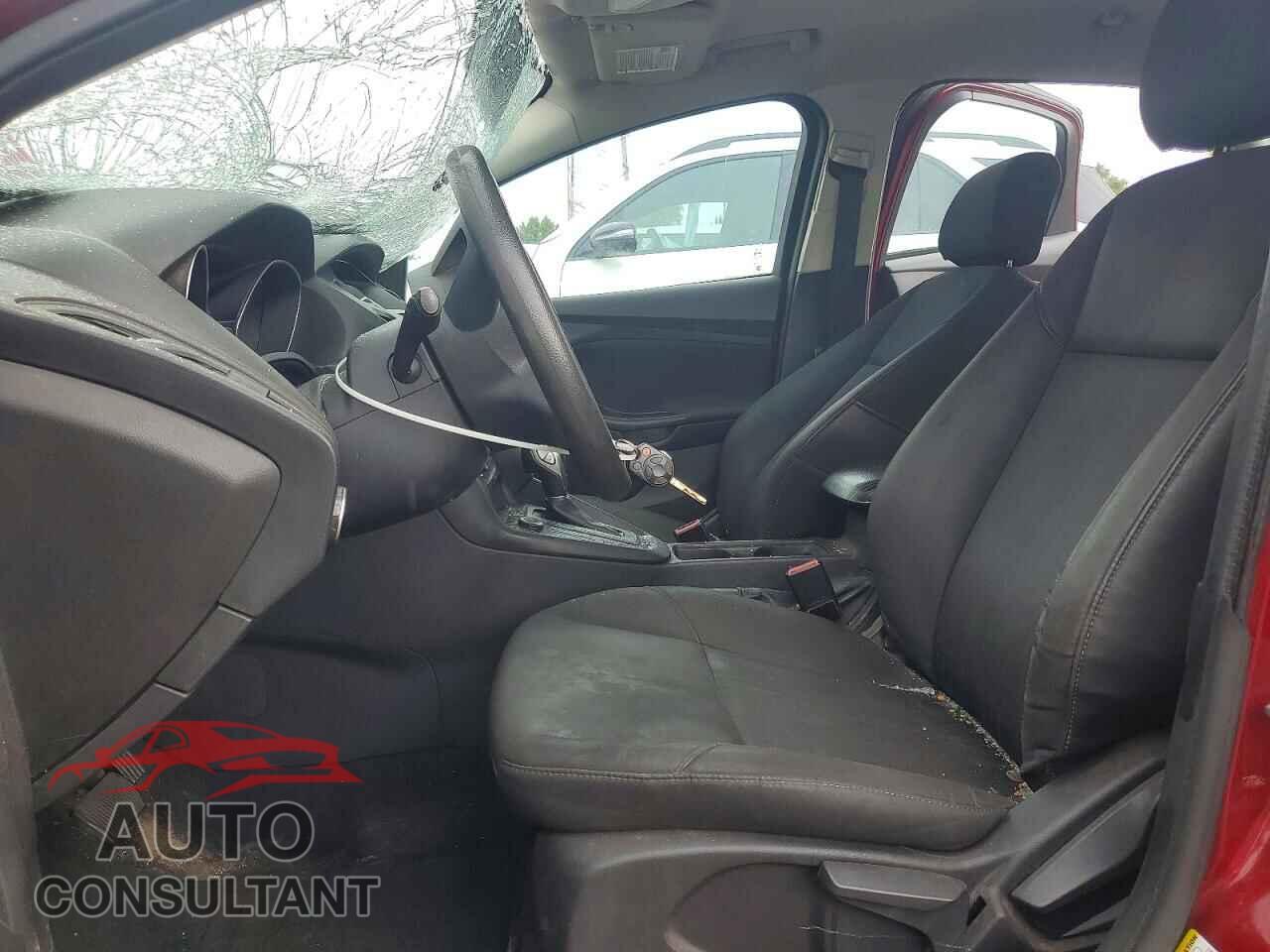 FORD FOCUS 2016 - 1FADP3K2XGL250633