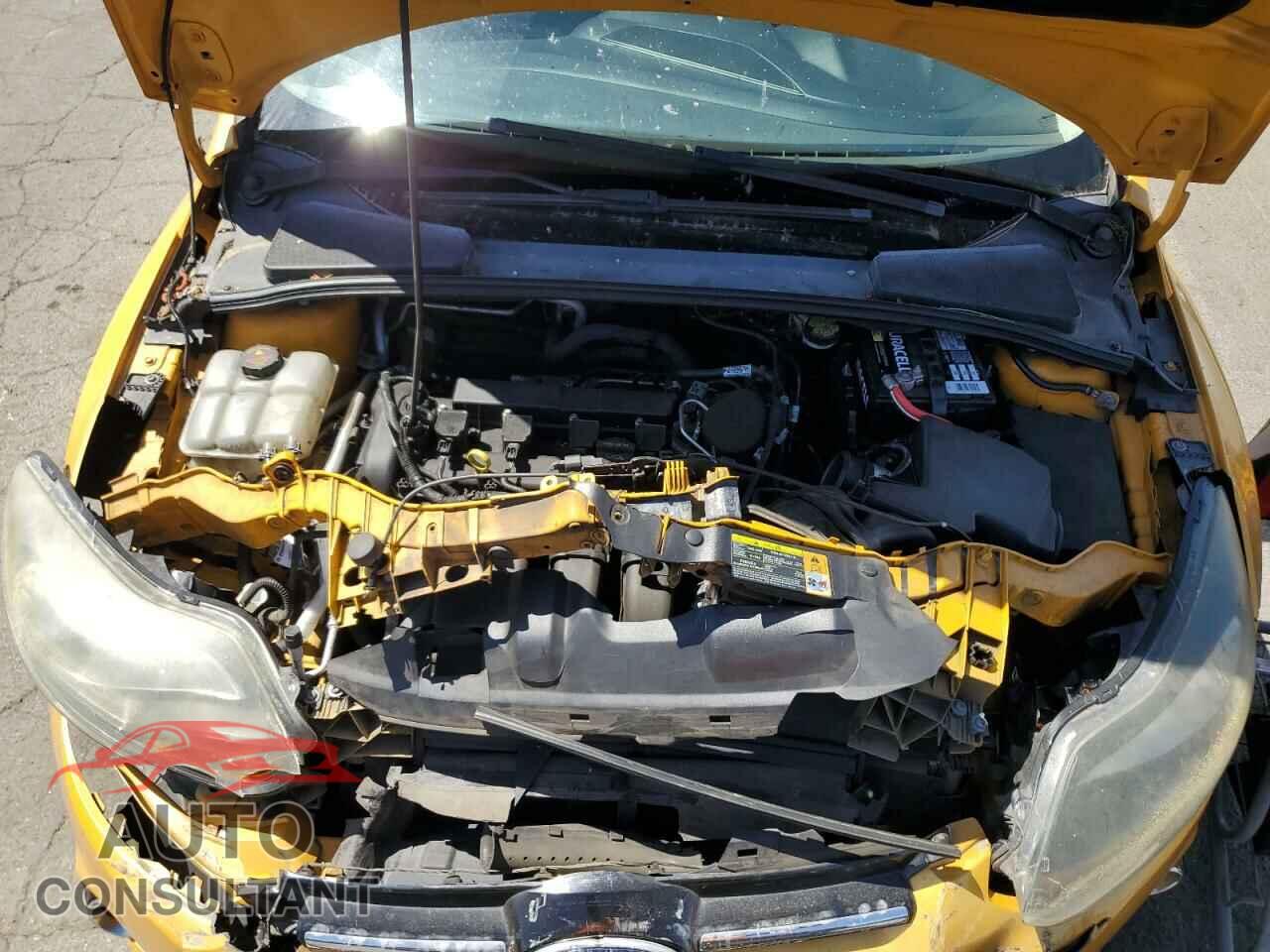 FORD FOCUS 2012 - 1FAHP3J27CL228036