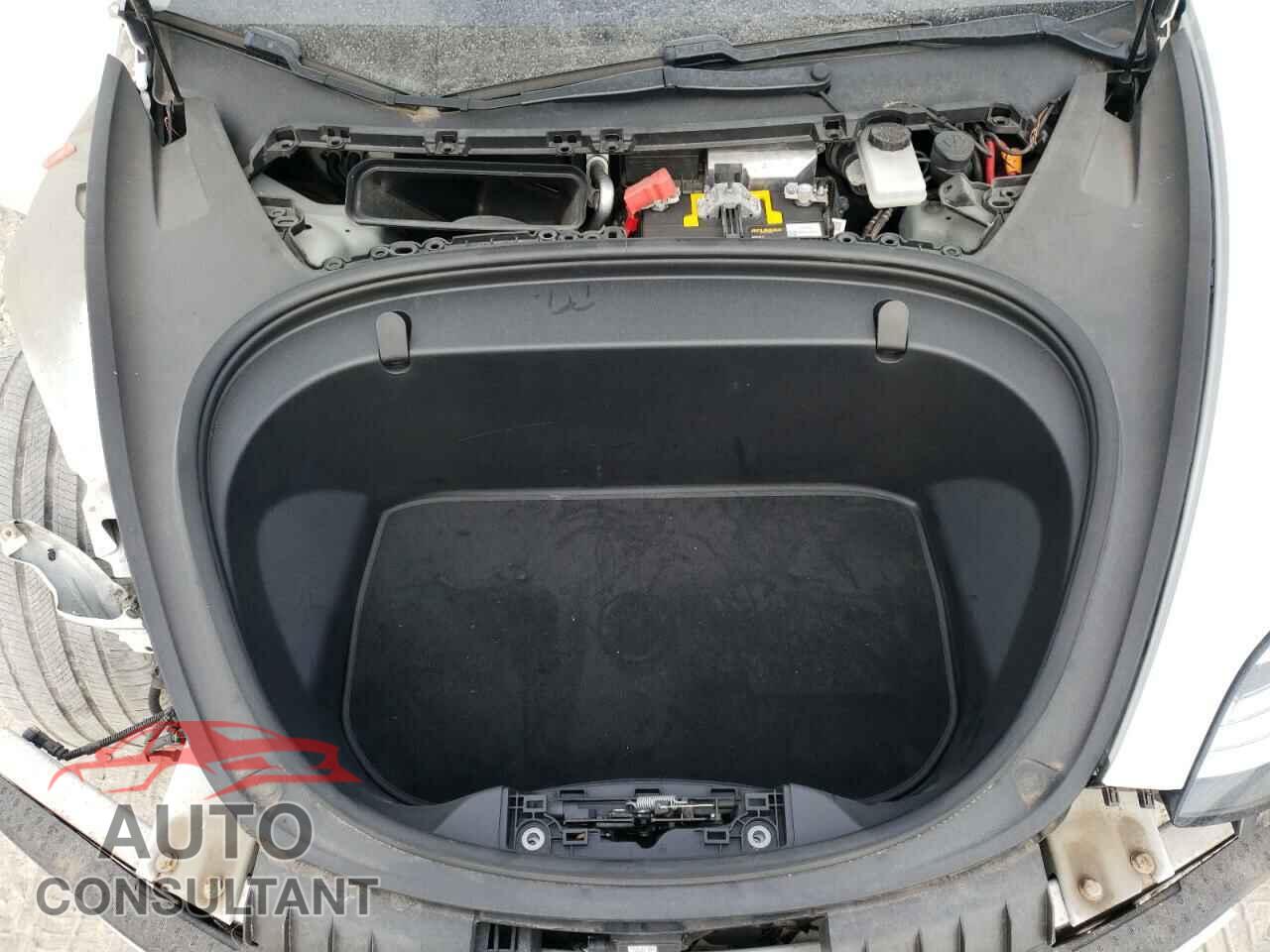 TESLA MODEL 3 2018 - 5YJ3E1EA6JF155502