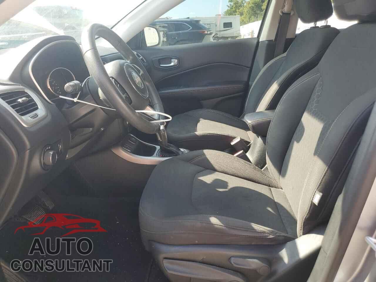 JEEP COMPASS 2017 - 3C4NJCABXHT668391
