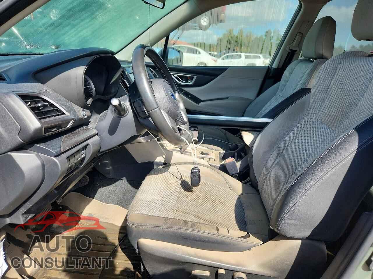 SUBARU FORESTER 2019 - JF2SKAGC2KH582004