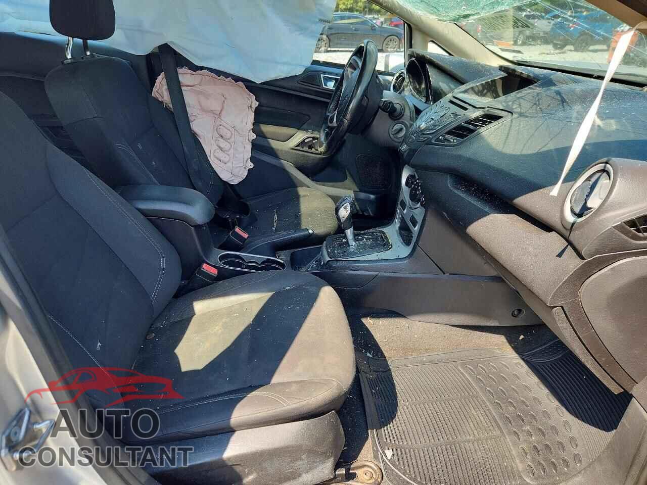 FORD FIESTA 2016 - 3FADP4EJ1GM129982