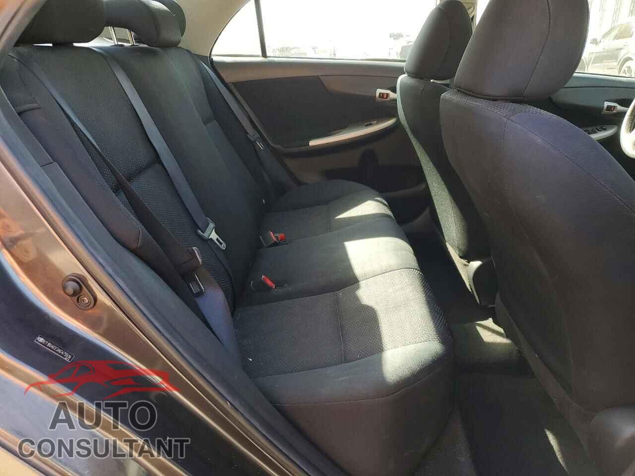 TOYOTA COROLLA 2010 - 2T1BU4EE3AC475514