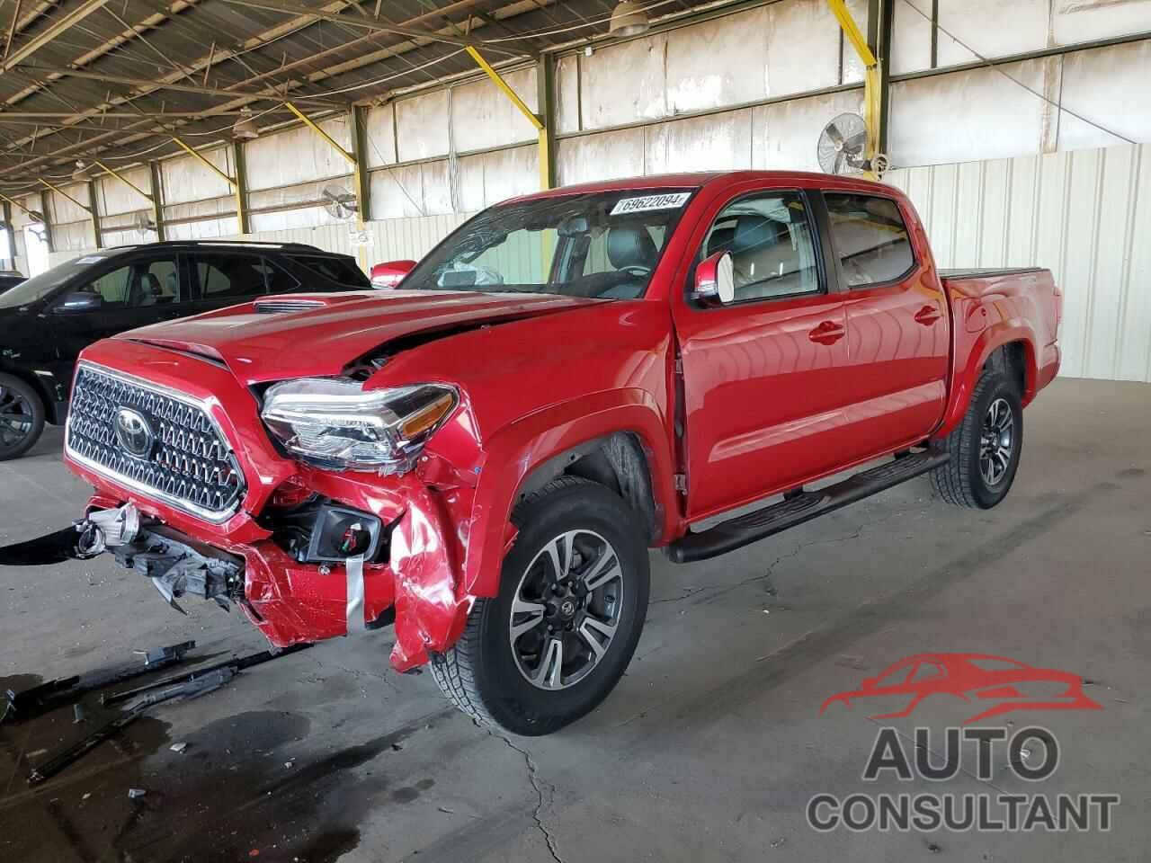 TOYOTA TACOMA 2018 - 3TMAZ5CNXJM077911