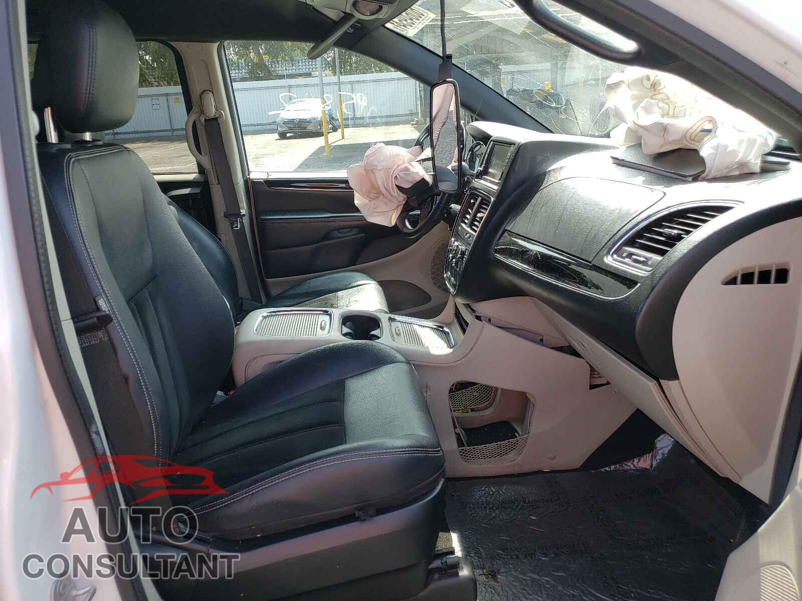 DODGE GRAND CARA 2017 - 2C4RDGCG7HR800213