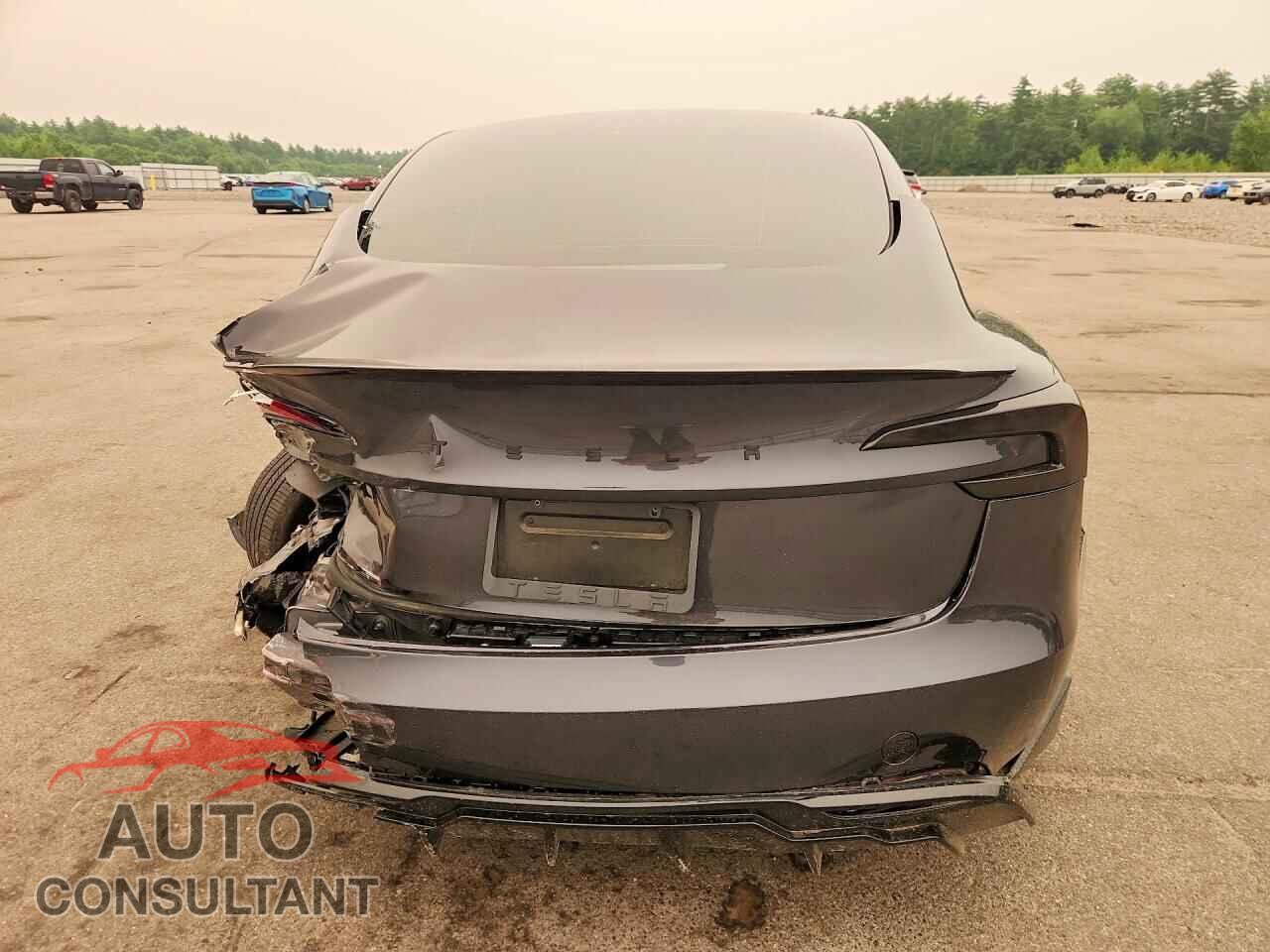 TESLA MODEL 3 2024 - 5YJ3E1EA8RF757121