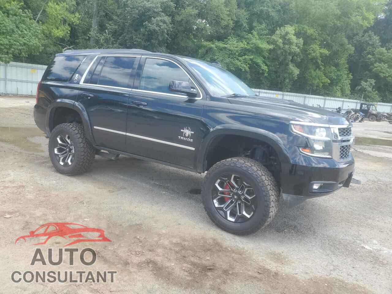 CHEVROLET TAHOE 2019 - 1GNSKBKC1KR276411