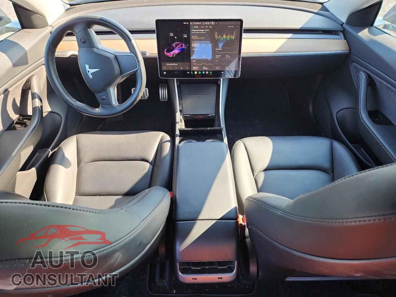 TESLA MODEL 3 2018 - 5YJ3E1EB7JF151371