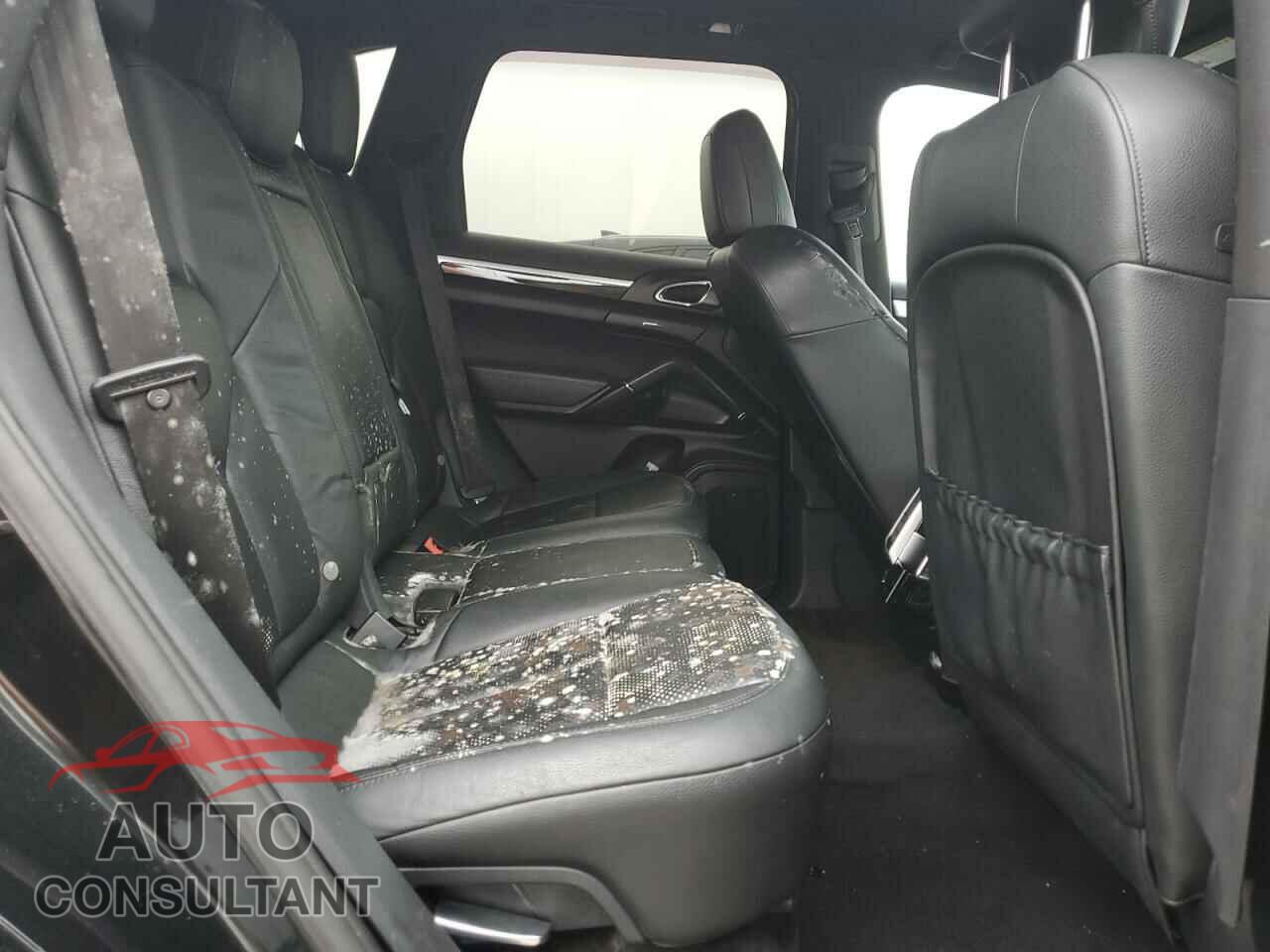 PORSCHE CAYENNE 2012 - WP1AA2A21CLA11779