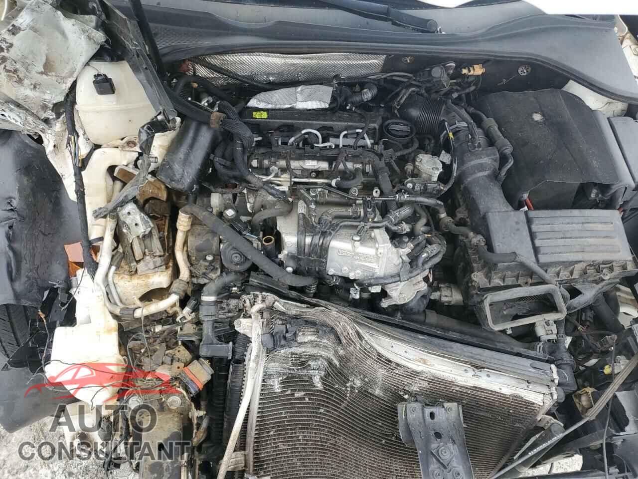 VOLKSWAGEN PASSAT 2015 - 1VWCV7A38FC004575