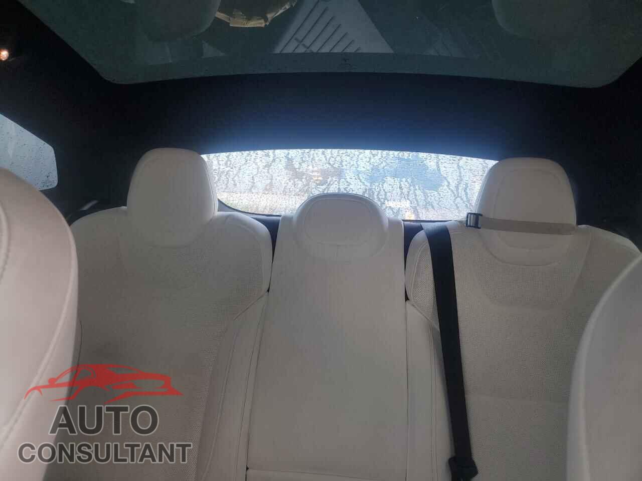 TESLA MODEL S 2022 - 5YJSA1E50NF483336