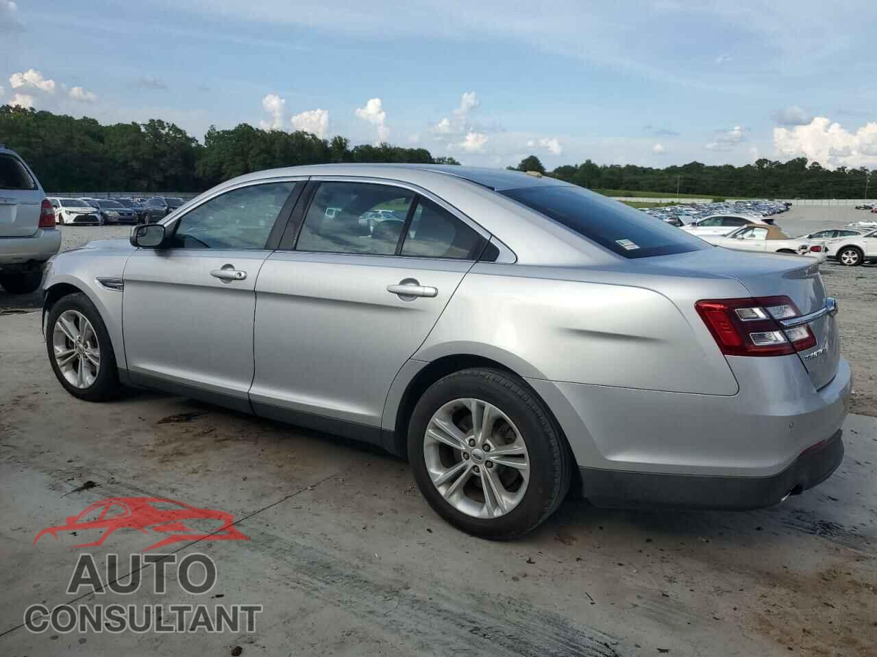 FORD TAURUS 2015 - 1FAHP2E84FG104344