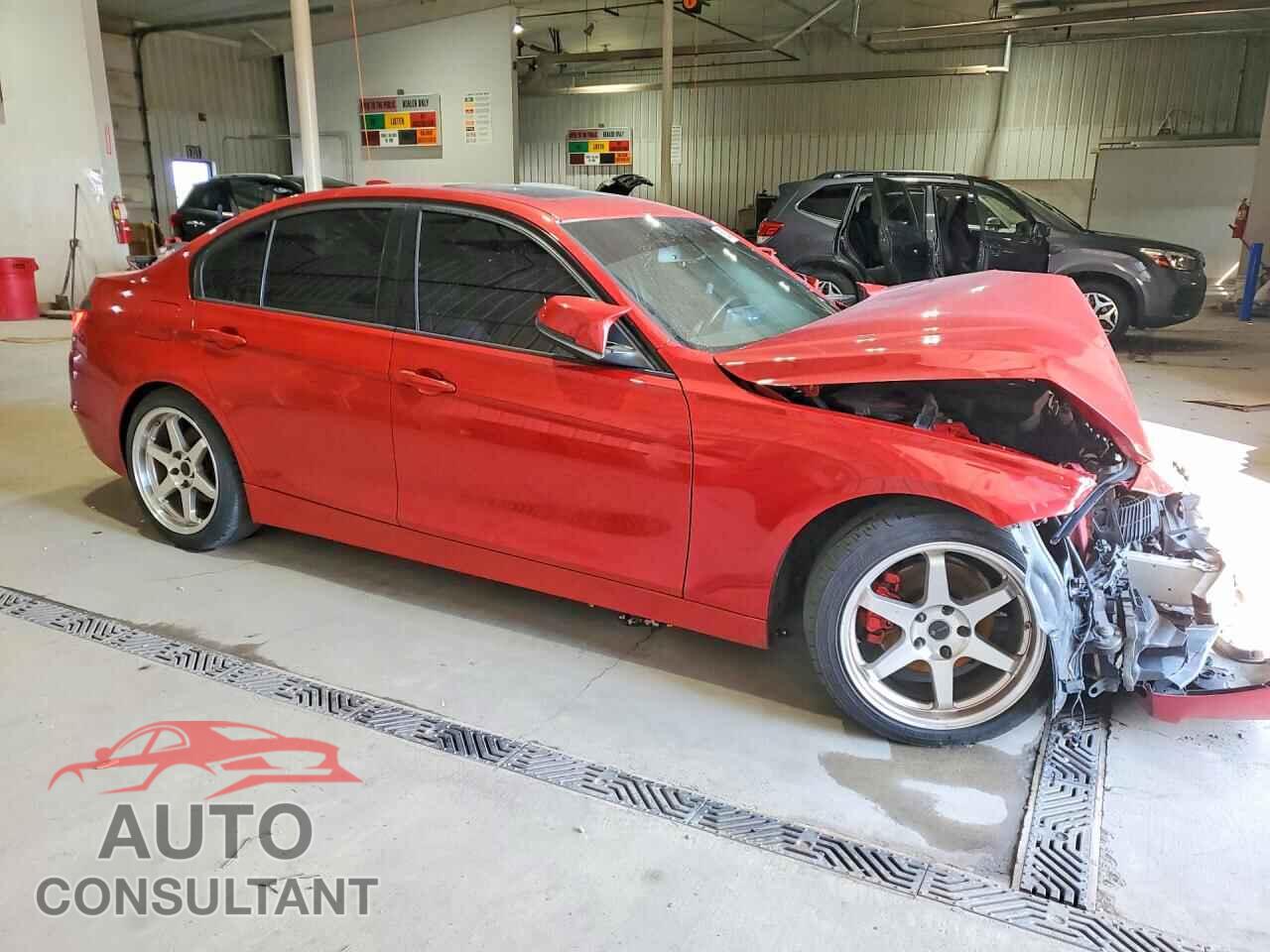 BMW 3 SERIES 2013 - WBA3C1C5XDF436775