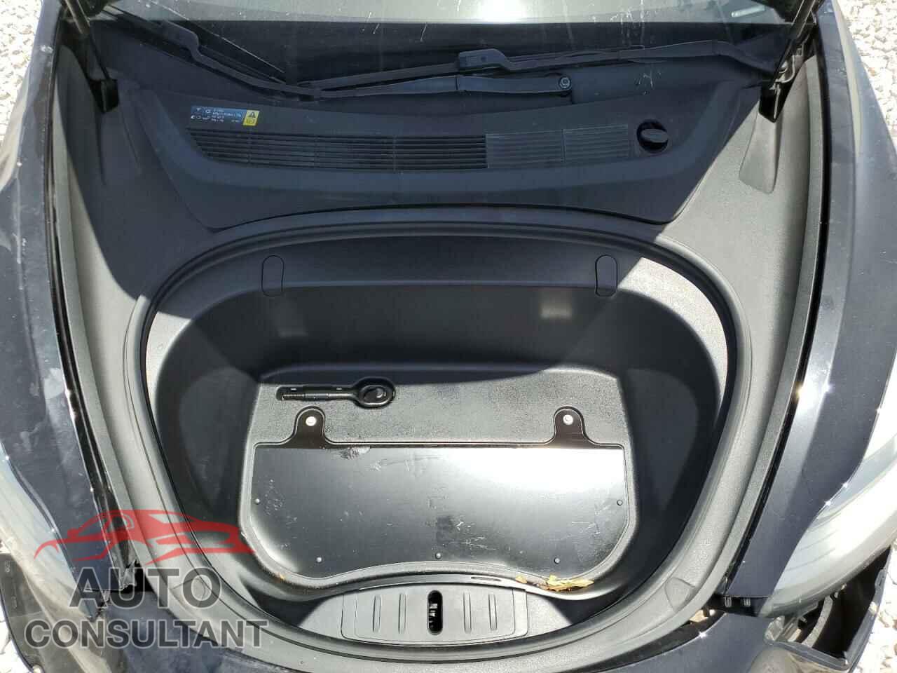 TESLA MODEL 3 2018 - 5YJ3E1EA2JF089269