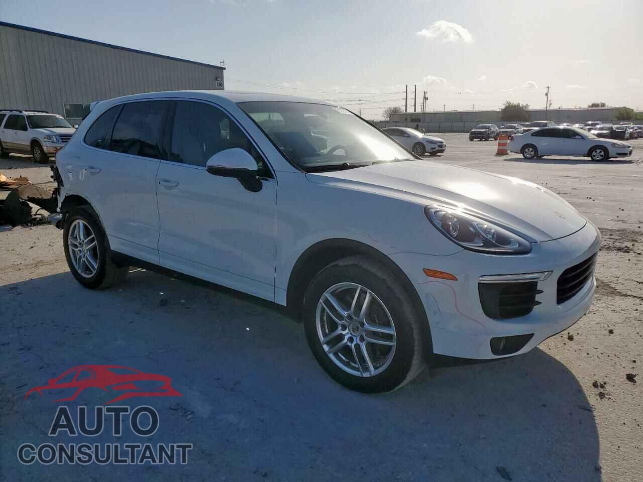 PORSCHE CAYENNE 2017 - WP1AA2A28HKA87576
