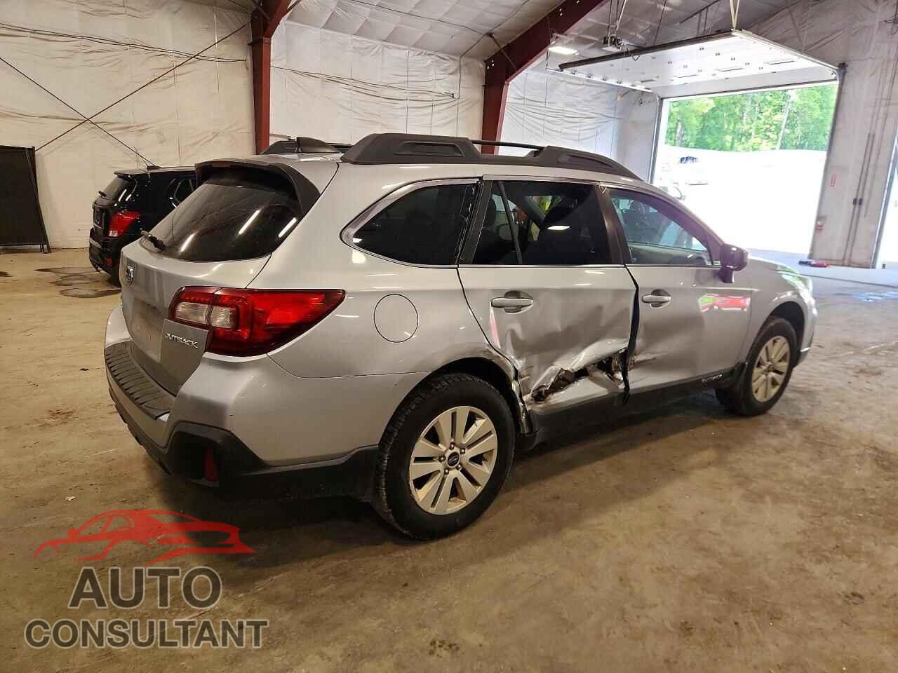 SUBARU OUTBACK 2018 - 4S4BSACC5J3233785