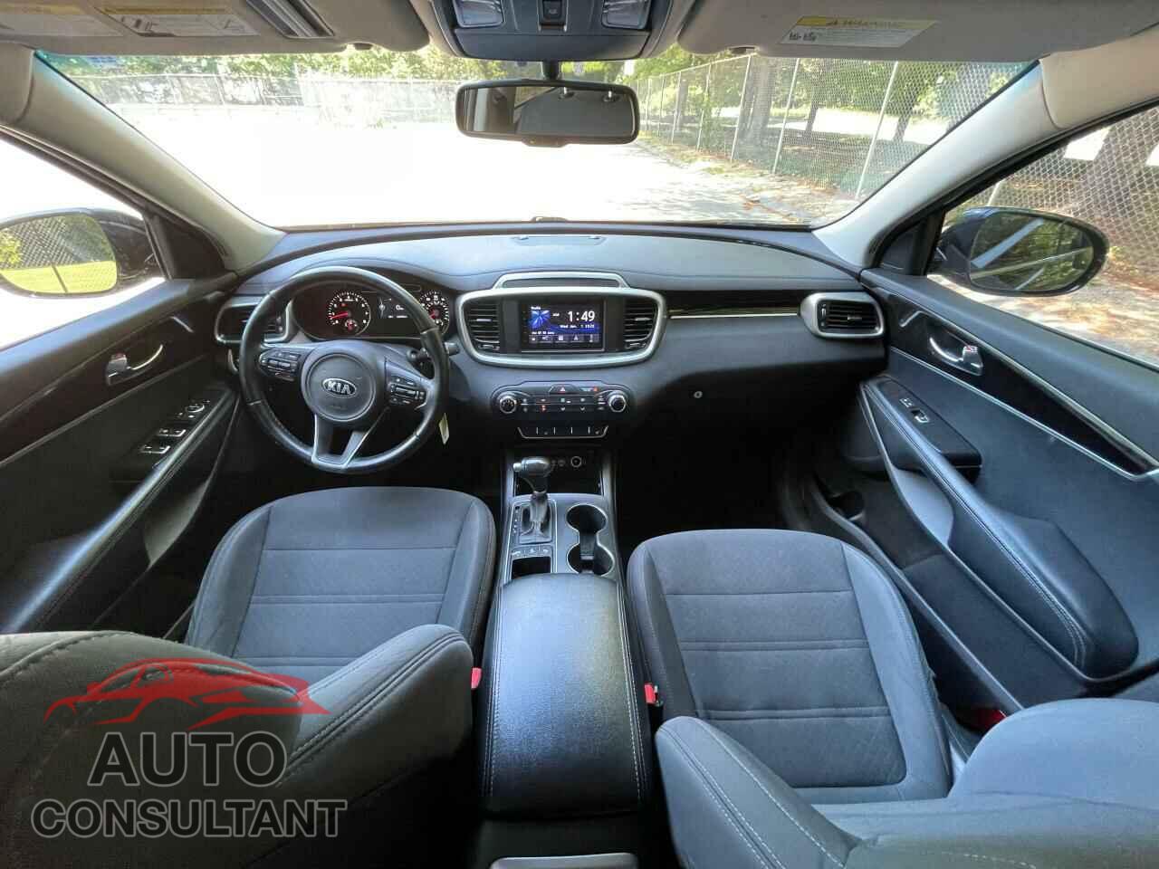 KIA SORENTO 2016 - 5XYPGDA30GG102011