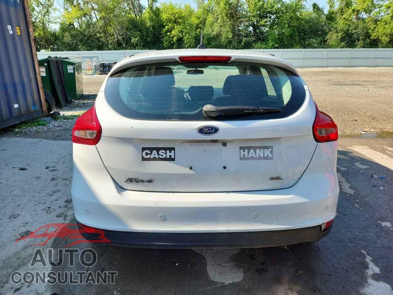 FORD FOCUS 2017 - 1FADP3M29HL205827