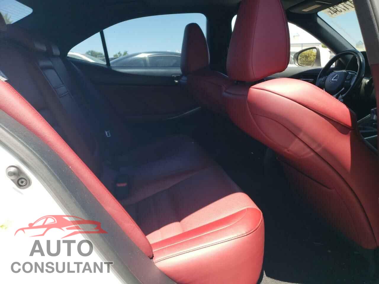 LEXUS IS 2016 - JTHBA1D20G5024236