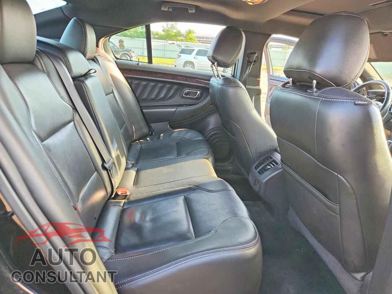FORD TAURUS 2013 - 1FAHP2F82DG135829