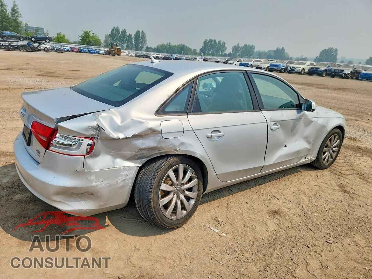 AUDI A4 2013 - WAUBFCFL1DN021097