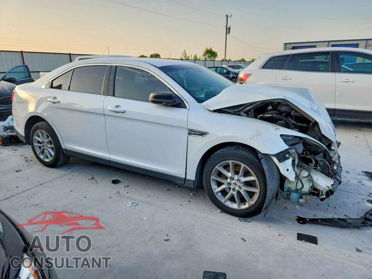 FORD TAURUS 2013 - 1FAHP2D88DG130301