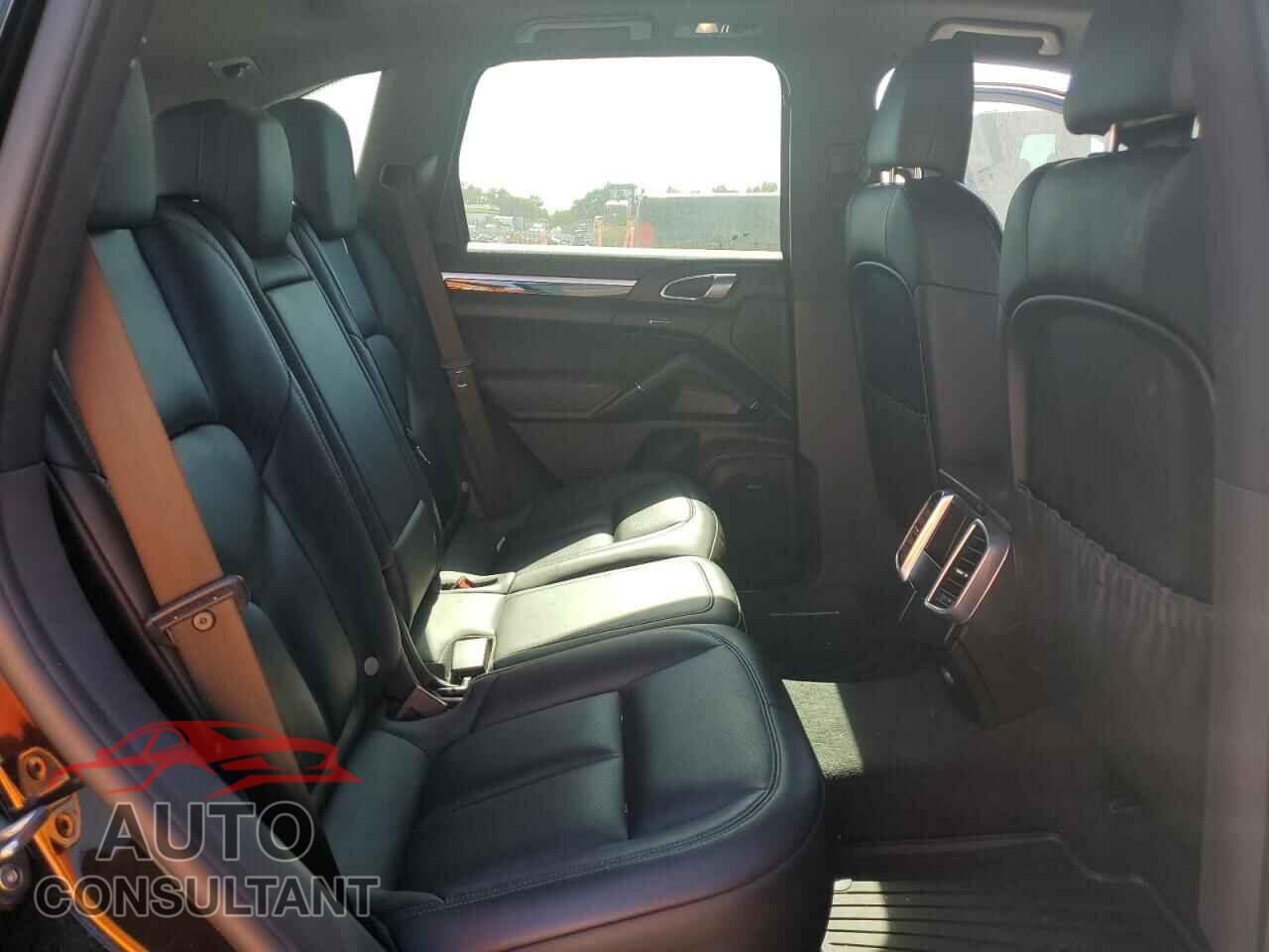 PORSCHE CAYENNE 2016 - WP1AB2A23GLA96711