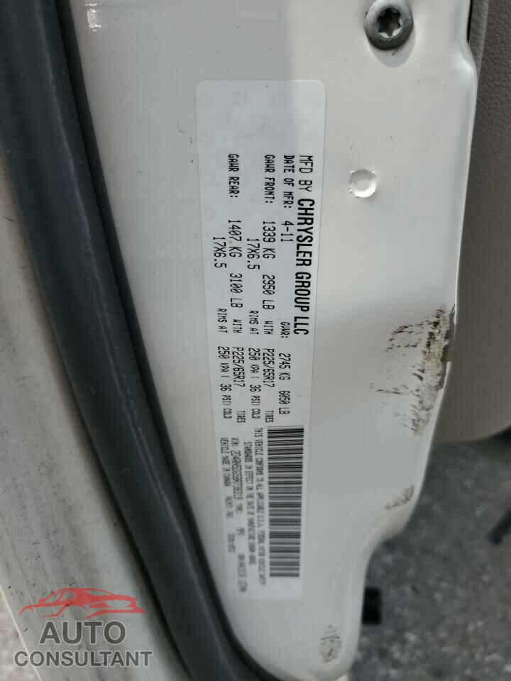 DODGE CARAVAN 2011 - 2D4RN5DG5BR738319