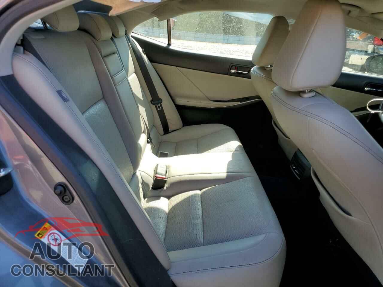 LEXUS IS 2014 - JTHBF1D26E5028547