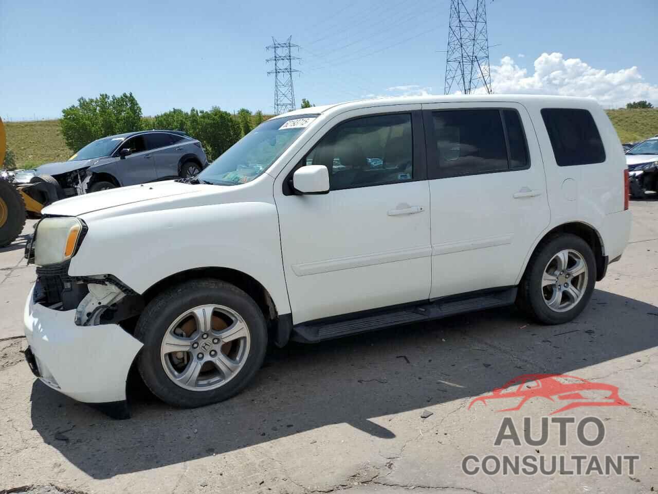 HONDA PILOT 2015 - 5FNYF4H65FB009000