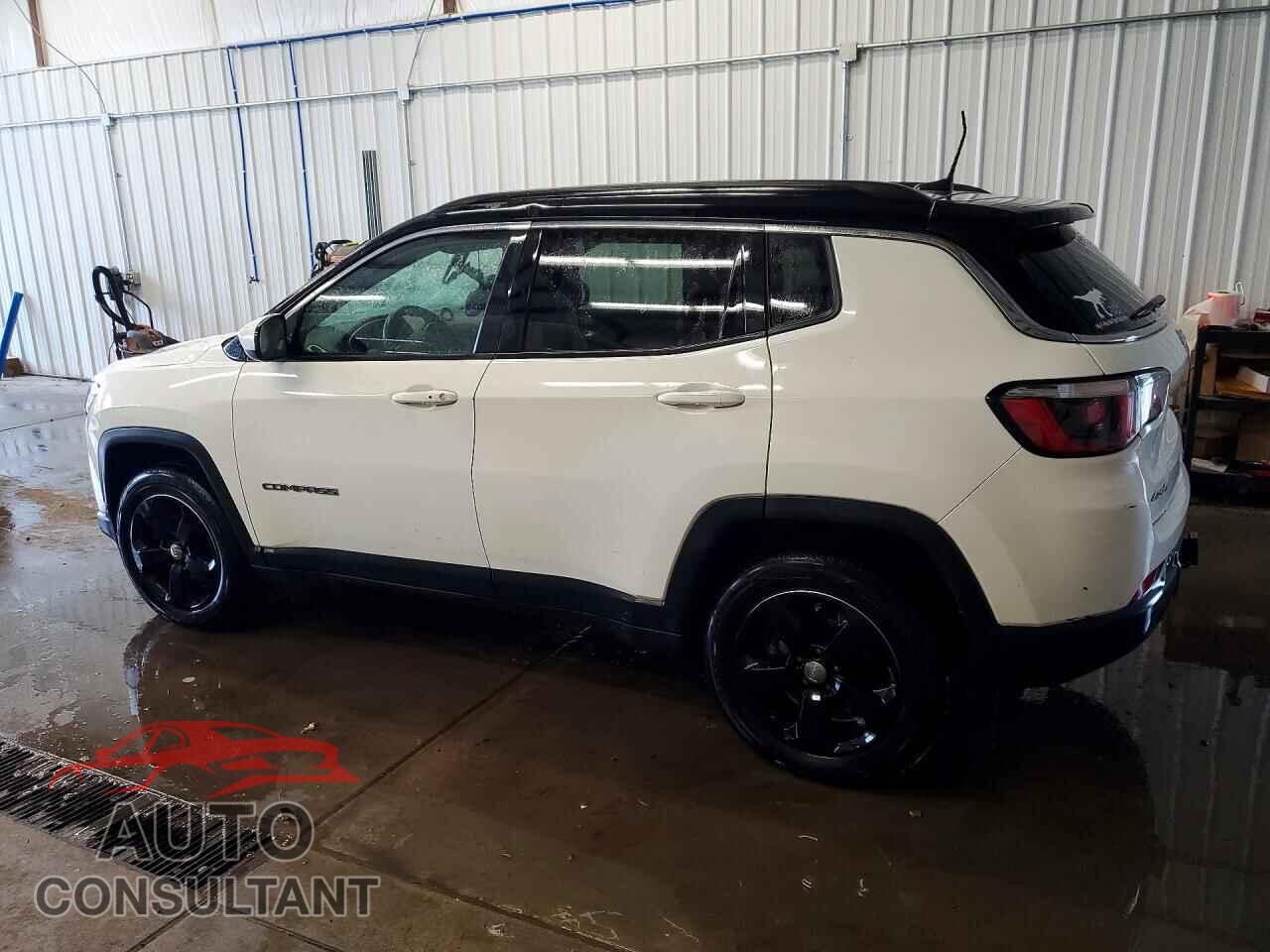 JEEP COMPASS 2018 - 3C4NJDBB4JT241153