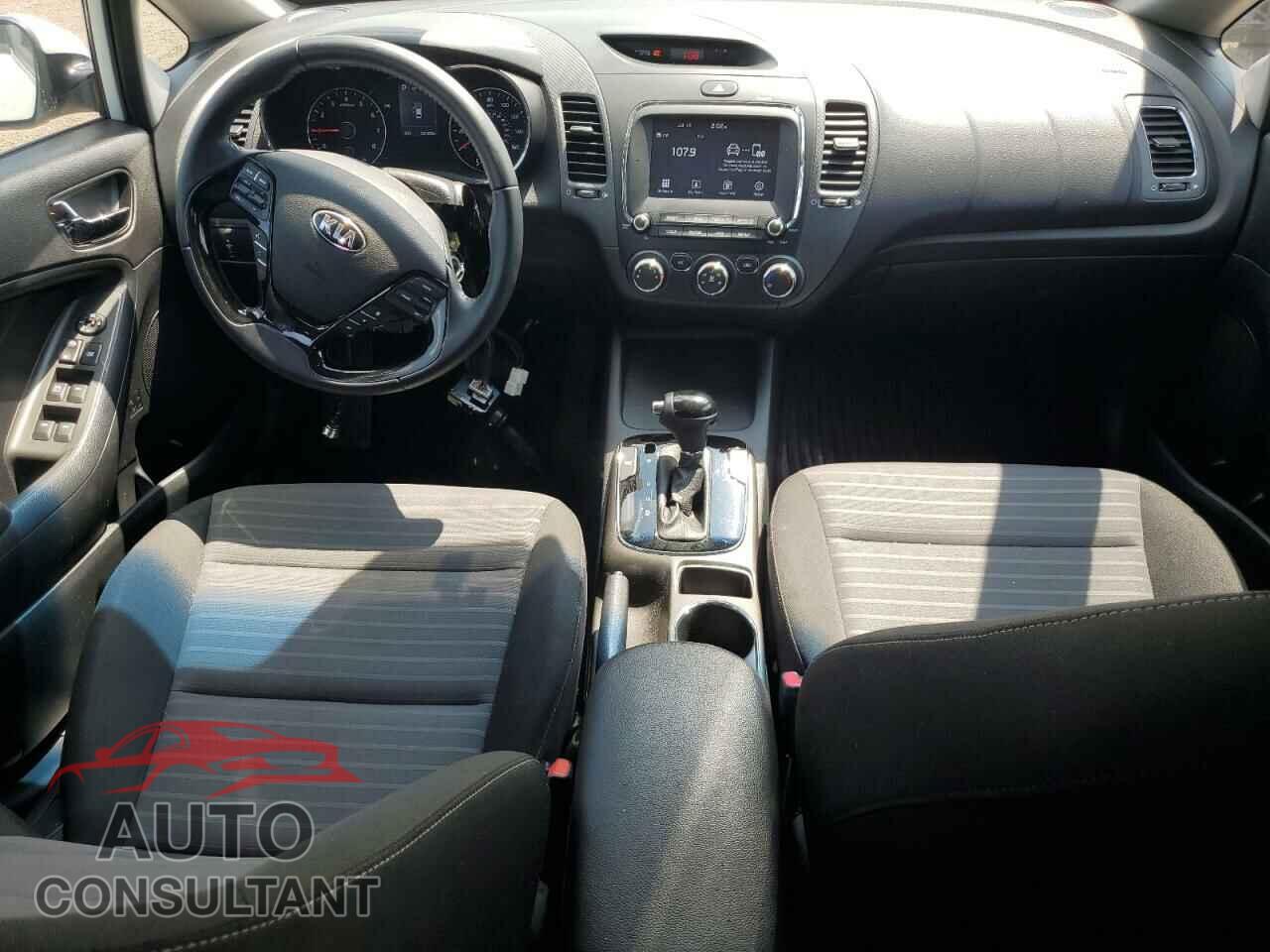 KIA FORTE 2017 - 3KPFL4A75HE076210
