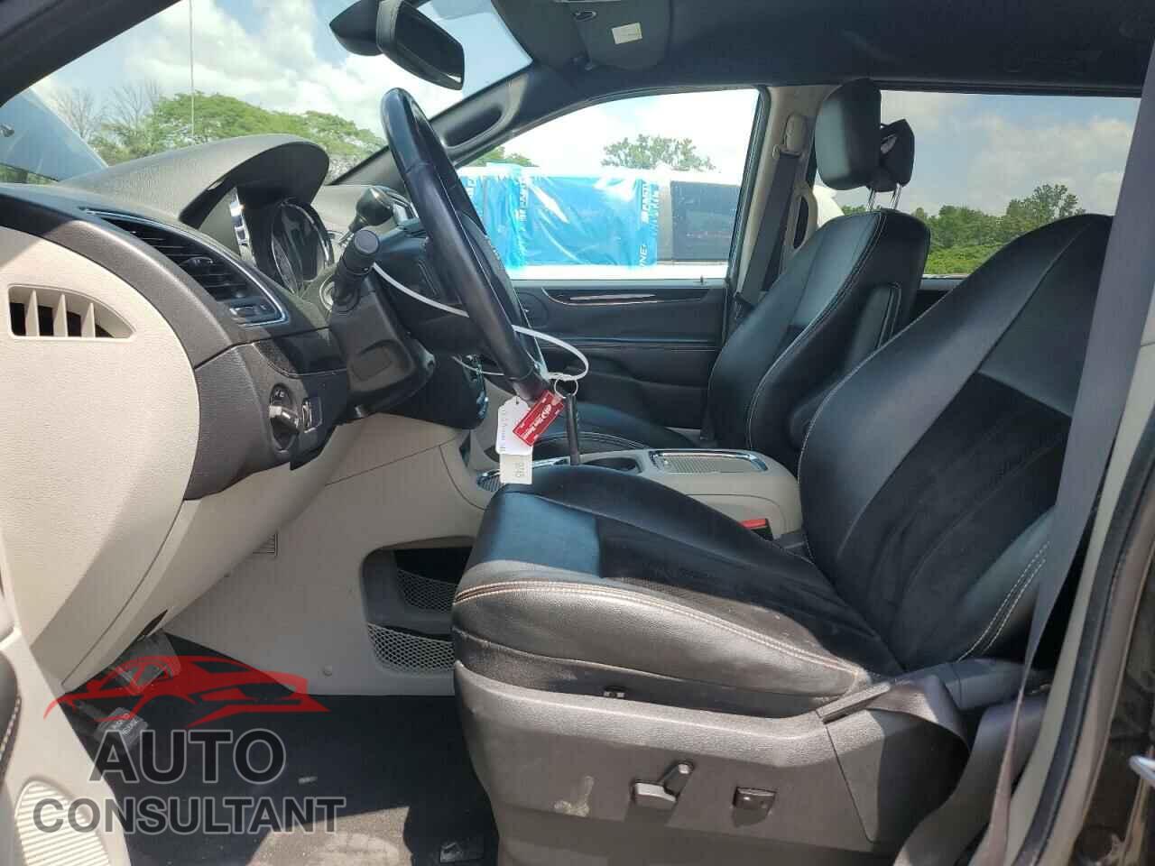 DODGE CARAVAN 2018 - 2C4RDGCG0JR267403