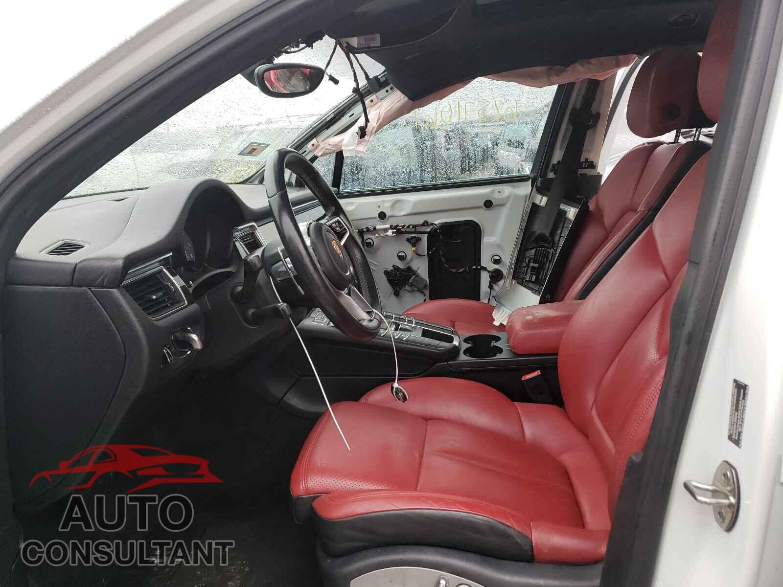 PORSCHE MACAN 2016 - WP1AB2A5XGLB41573
