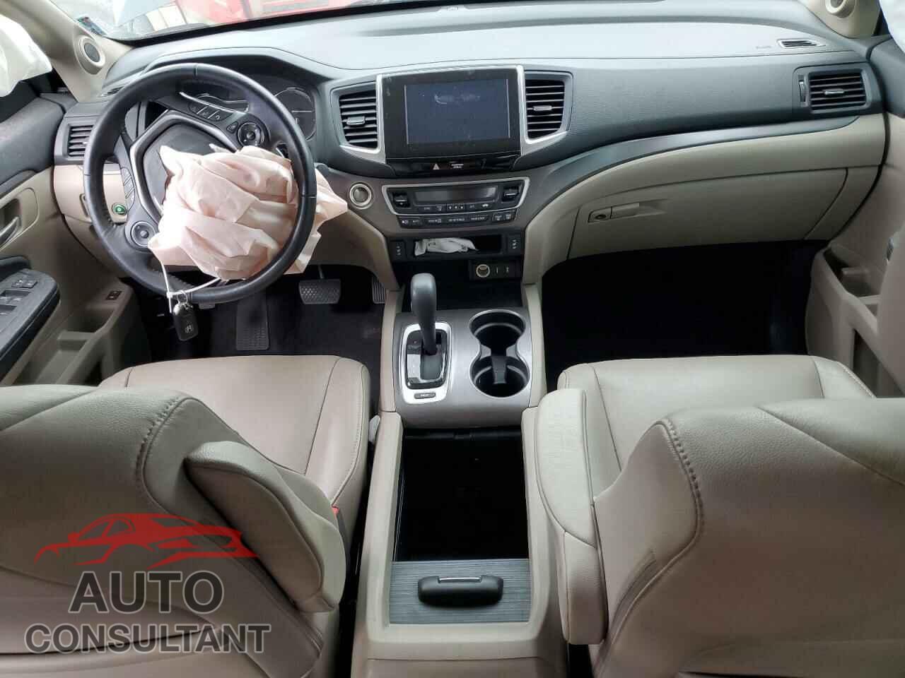 HONDA PILOT 2017 - 5FNYF5H55HB004850