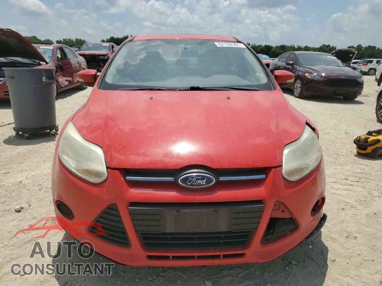 FORD FOCUS 2014 - 1FADP3F21EL265173
